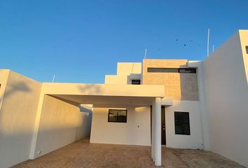 Casa en  Calle 18 98 B, Chablekal, Mérida, Yucatán, 97302, Mex