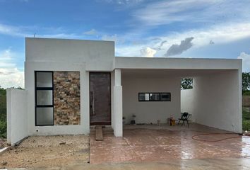 Casa en  Calle 18 108-108, Cholul, Mérida, Yucatán, 97305, Mex