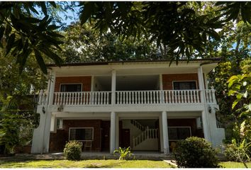 Casa en  Carmen De Apicalá, Tolima