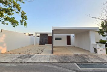 Casa en  Cholul, Mérida, Yucatán, Mex