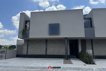 Casa en  Fraccionamiento Cumbres Del Lago, Municipio De Querétaro