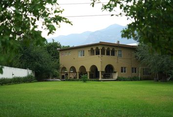 Casa en  Congregacion Yerbaniz, Santiago, Nuevo León