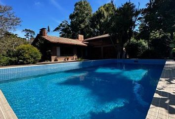 Casa en  Bosque Peralta Ramos, Mar Del Plata