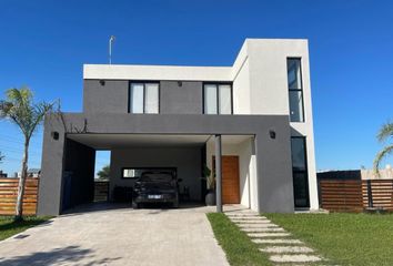 Casa en  Carlos Spegazzini, Partido De Ezeiza