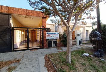 Casa en  Burzaco, Partido De Almirante Brown