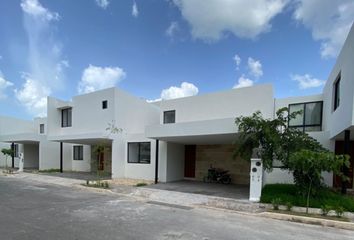 Casa en  Calle 18 98 B, Chablekal, Mérida, Yucatán, 97302, Mex