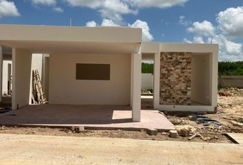 Casa en  Calle 18 108-108, Cholul, Mérida, Yucatán, 97305, Mex