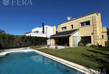 Casa en  Nuevo Quilmes, Partido De Quilmes