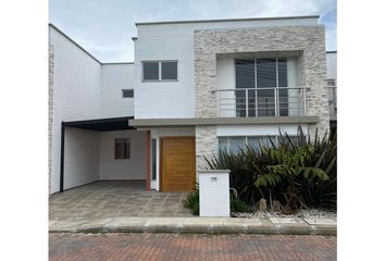 Casa en  La Ceja, Antioquia