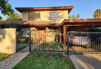 Casa en  Lo Barnechea, Provincia De Santiago