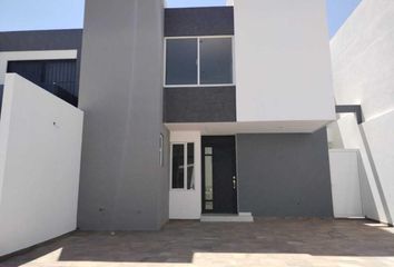 Condominio horizontal en  Calle Emilio Carranza, Rodríguez, Irapuato, Guanajuato, 36690, Mex