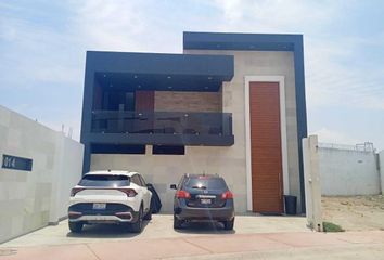 Condominio horizontal en  Calle Emilio Carranza, Rodríguez, Irapuato, Guanajuato, 36690, Mex