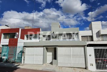 Casa en  Calesa, Santiago De Querétaro, Municipio De Querétaro