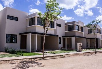 Casa en condominio en  Calle 21, Conkal, Yucatán, 97345, Mex