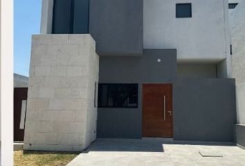 Casa en condominio en  Calle Monte Tauro, La Cima, Monte Tauro, El Refugio Residencial, Querétaro, 76146, Mex