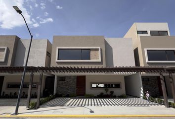 Casa en  Llano Grande, Metepec