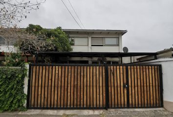 Casa en  Calle Alonso De Ojeda 4900-4998, San Joaquín, Santiago, Metropolitana De Santiago, 8960022, Chl