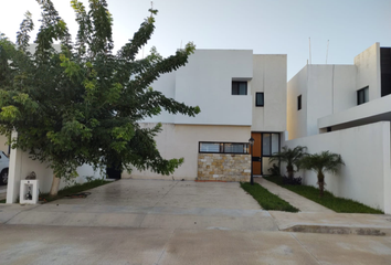 Casa en  Calle 18 108-108, Cholul, Mérida, Yucatán, 97305, Mex