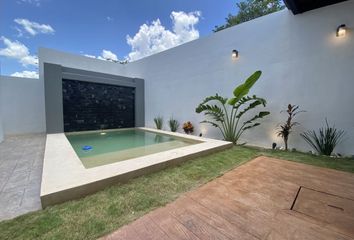 Casa en condominio en  Calle 15, Cholul, Mérida, Yucatán, 97130, Mex