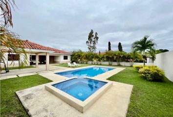 Casa en  Playa Coronado, Chame