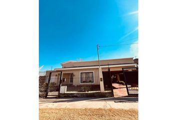 Casa en  Los Corralitos, Mendoza