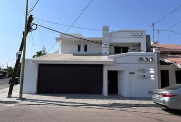 Casa en  Fraccionamiento Las Quintas, Culiacán