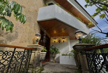 Casa en  Calle Loma De Los Alamos, Lomas Del Bosque, Zapopan, Jalisco, 45118, Mex