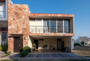 Casa en  Boulevard América, Lomas De Angelópolis Ii, Pueblo De San Bernardino Tlaxcalancingo, San Andrés Cholula, Puebla, 72830, Mex