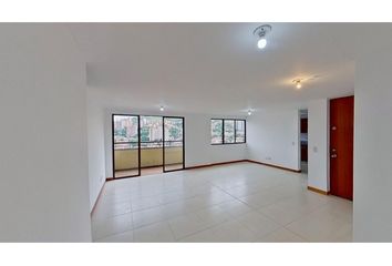 Apartamento en  Loma De Los Bernal, Medellín