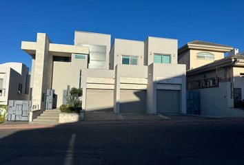 Casa en  Cumbres De Juárez, Tijuana