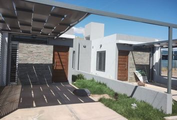 Casa en  Calle Elpidio González 5201-5249, Guaymallén, Mendoza, Arg