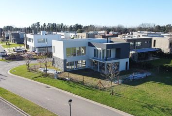 Casa en  Pilar Lagoon, Partido Del Pilar