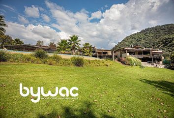 Casa en condominio en  Carretera Valle De Bravo-santo Tomás De Los Plátanos-zuluapan-lim. Méx. /mich., El Arco, Valle De Bravo, México, 51217, Mex