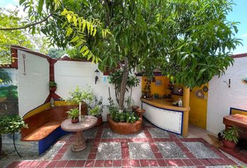 Casa en  Calle Miguel Hidalgo Y Costilla, El Embalse, Zihuatanejo, Zihuatanejo De Azueta, Guerrero, 40894, Mex