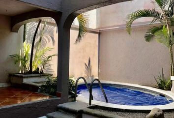 Casa en  Calle 15 De Agosto, Extensión Vista Hermosa, Cuernavaca, Morelos, 62295, Mex