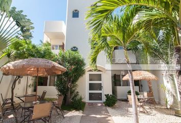 Casa en  Avenida 20 Norte 4, Playa Del Carmen, Solidaridad, Quintana Roo, 77728, Mex