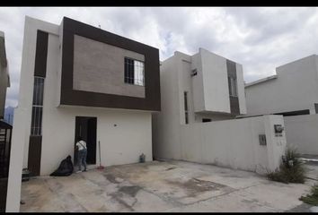 Casa en  Calle Río Sindhu, Fraccionamiento Residencial Mandara, Los Parques, García, Nuevo León, 66023, Mex