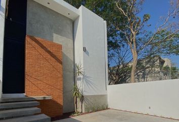 Casa en  Calle Issac Newton, Ciudad De Villa De Álvarez, Villa De Álvarez, Colima, 28989, Mex