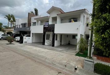 Casa en  Fraccionamiento Las Flores, Culiacán