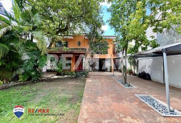 Casa en  Vicente Estrada Cajigal, Cuernavaca, Morelos