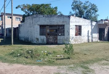 Terrenos en  Mariano Acosta, Partido De Merlo