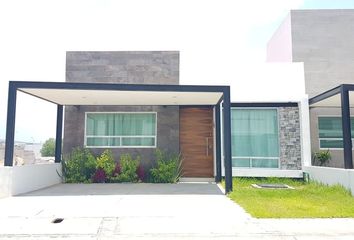 Casa en  Cañadas Del Lago, Corregidora, Querétaro