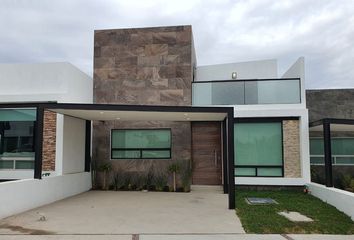 Casa en  Cañadas Del Lago, Corregidora, Querétaro