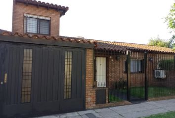 Casa en  Morón, Partido De Morón