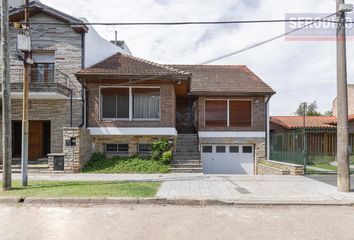 Casa en  Bernal, Partido De Quilmes