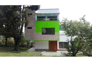 Casa en  La Estrella, Antioquia