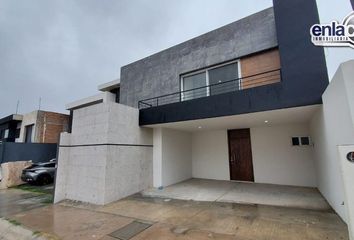 Casa en  Calle Chirac, Durango, 34380, Mex