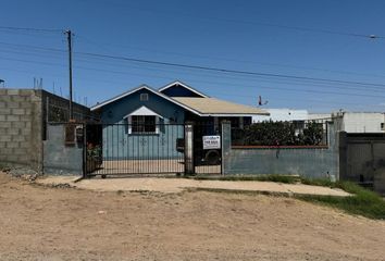 Casa en  Primo Tapia, Playas De Rosarito