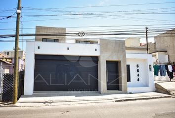 Casa en  Calle Tibet, Unidad Habitacional Las Plazas, Tijuana, Baja California, 22640, Mex