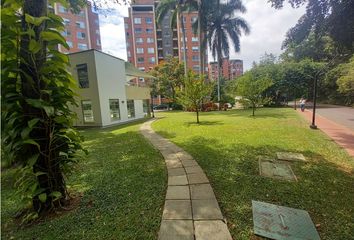 Apartamento en  Ciudad Jardín, Cali